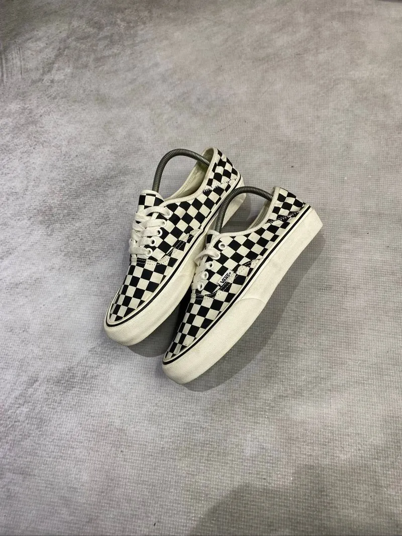 Vans authentic checkerboard vr3 photo 1