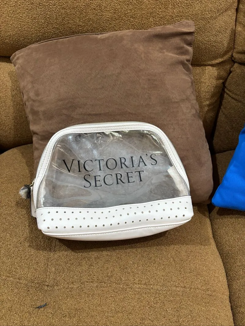 victoria secret pouch dompet tempat makeup photo 1