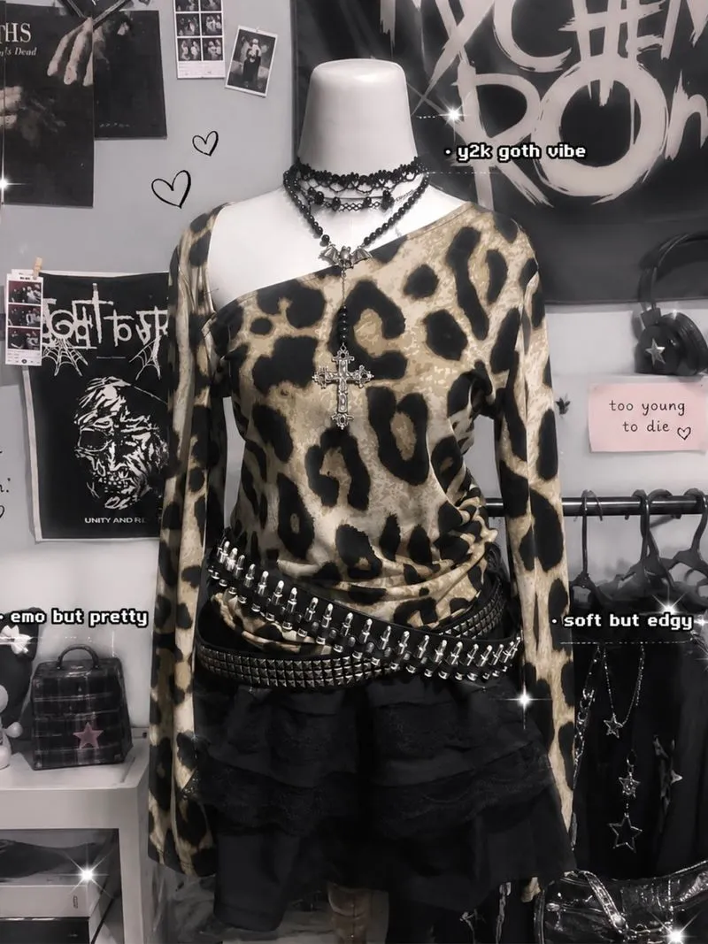y2k goth grunge top photo 1