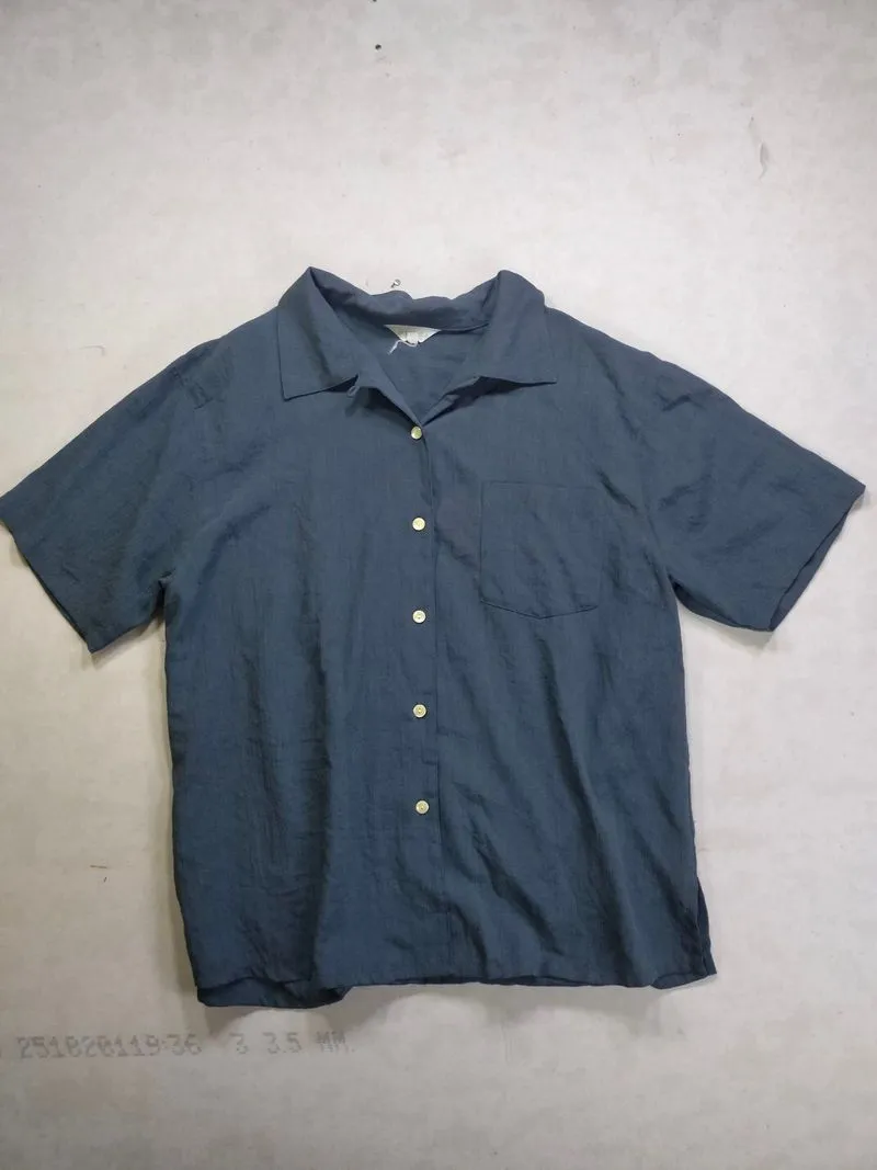 Kemeja Polos Abu Tua Charcoal Boxy Fit photo 1