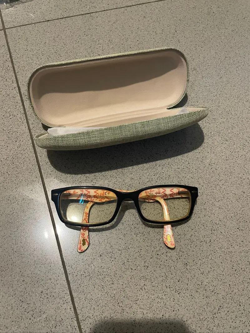 Vintage Rayban’s original photo 1