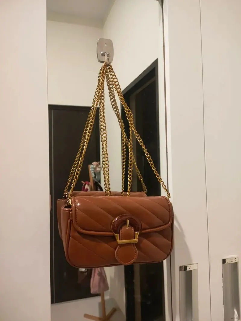 Tas  photo 1