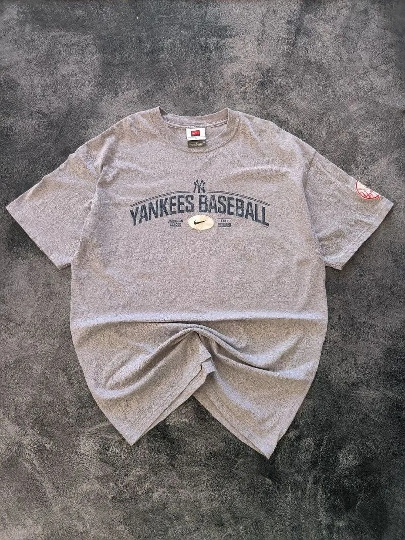 Nike Vintage Y2K T-shirt Pria gray photo 1