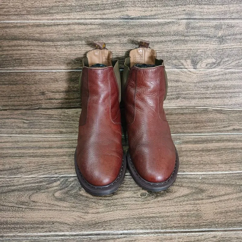 Dr. Martens Victor Chelsea photo 1