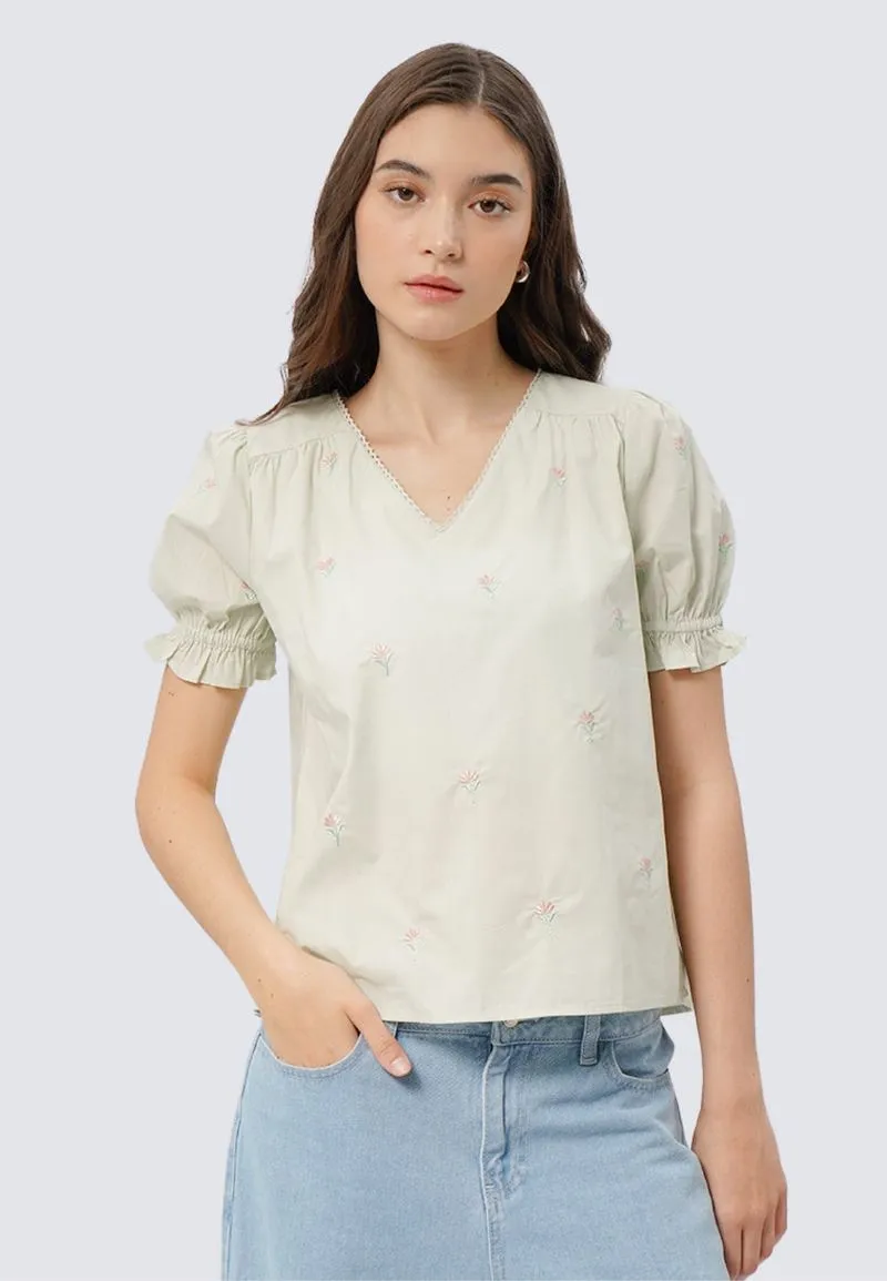 ET CETERA Embroidered Puff Sleeve Blouse photo 1