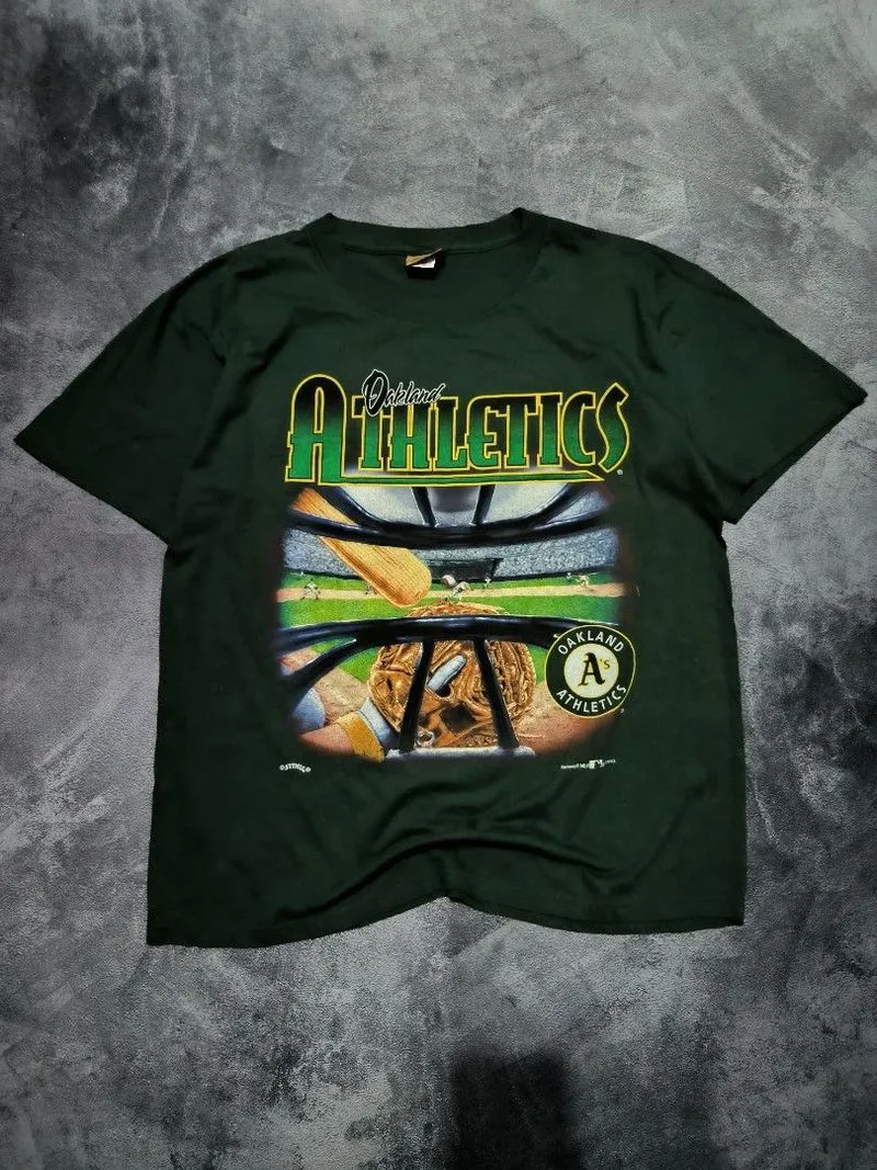 Vintage T-shirt Pria green photo 1