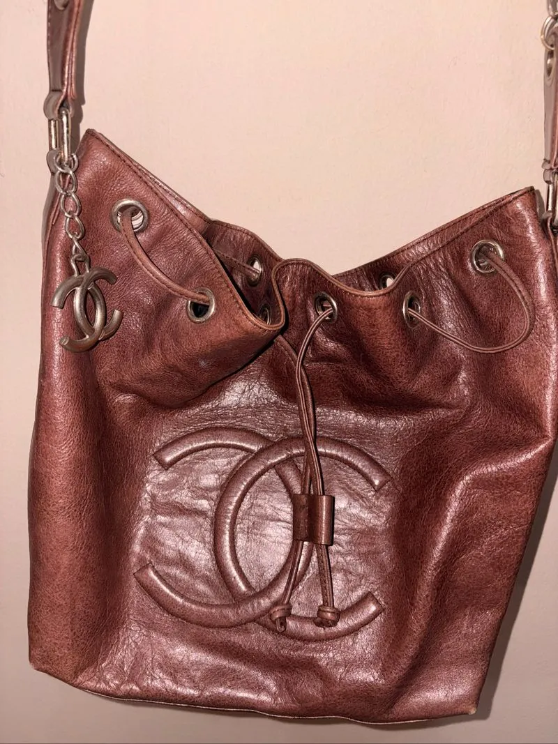 Chanel CC Drawstring Bucket Bag (Vintage Style) photo 1