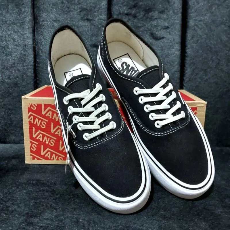 Sepatu Vans authentic  photo 1