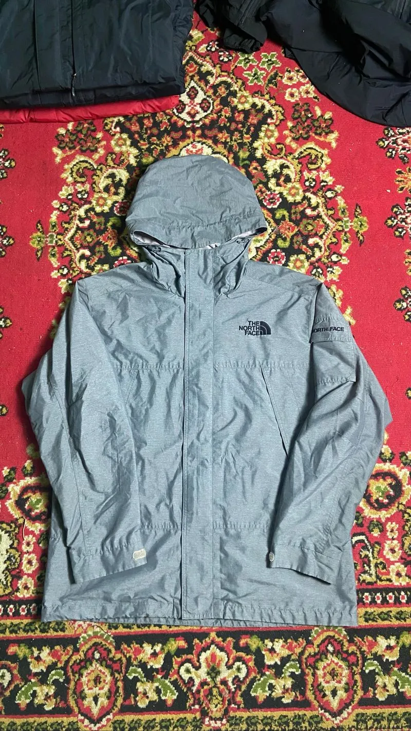 Tnf saku samping grey photo 1