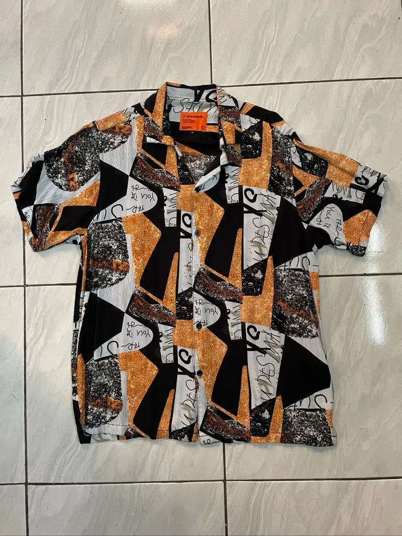 Kemeja Pria Motif Abstrak Geometris  photo 1