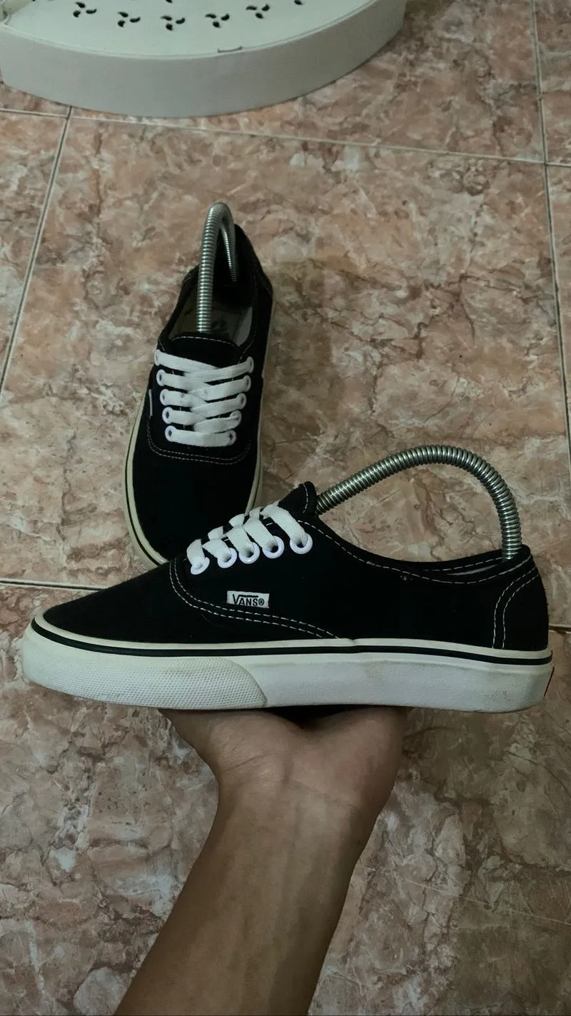 sepatu vans autentik  photo 1