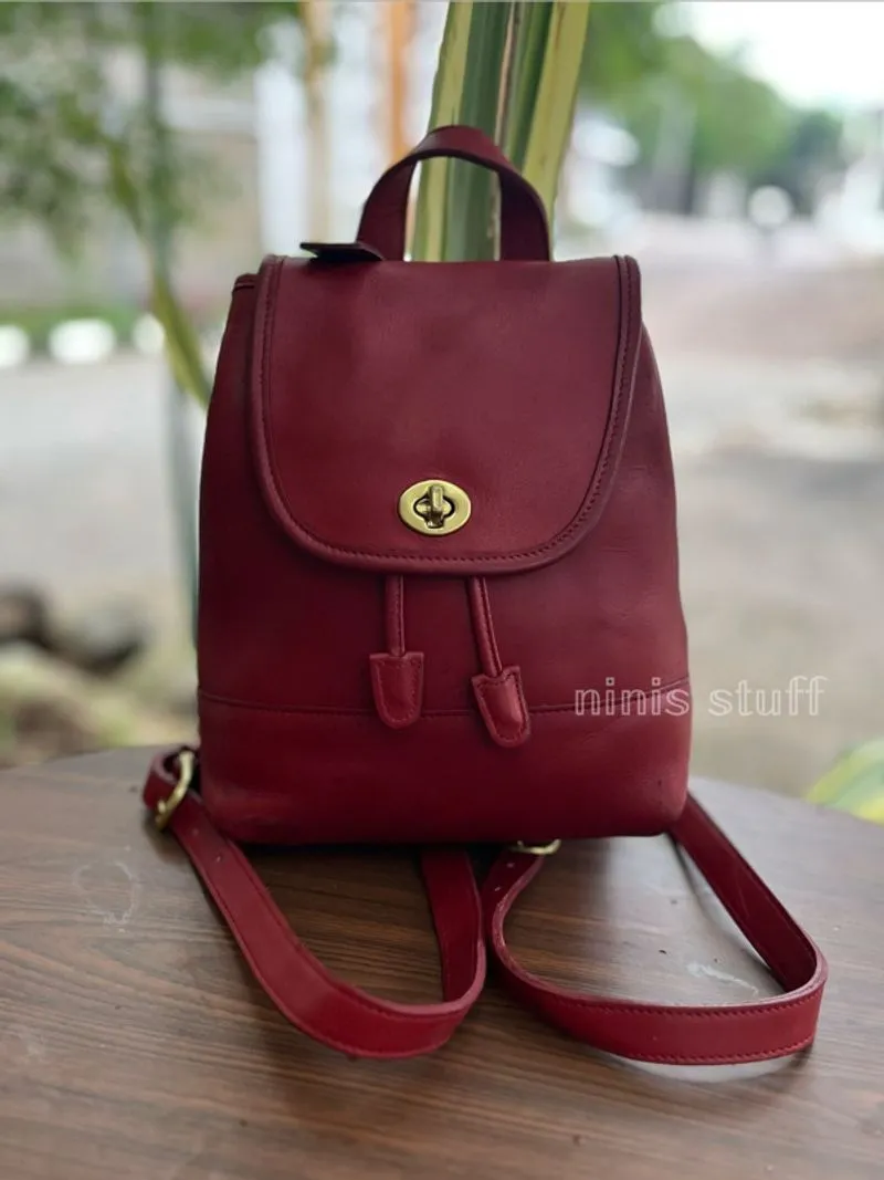 Vintage coch backpack small red aut photo 1