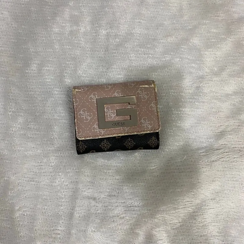 gue$$ wallet photo 1