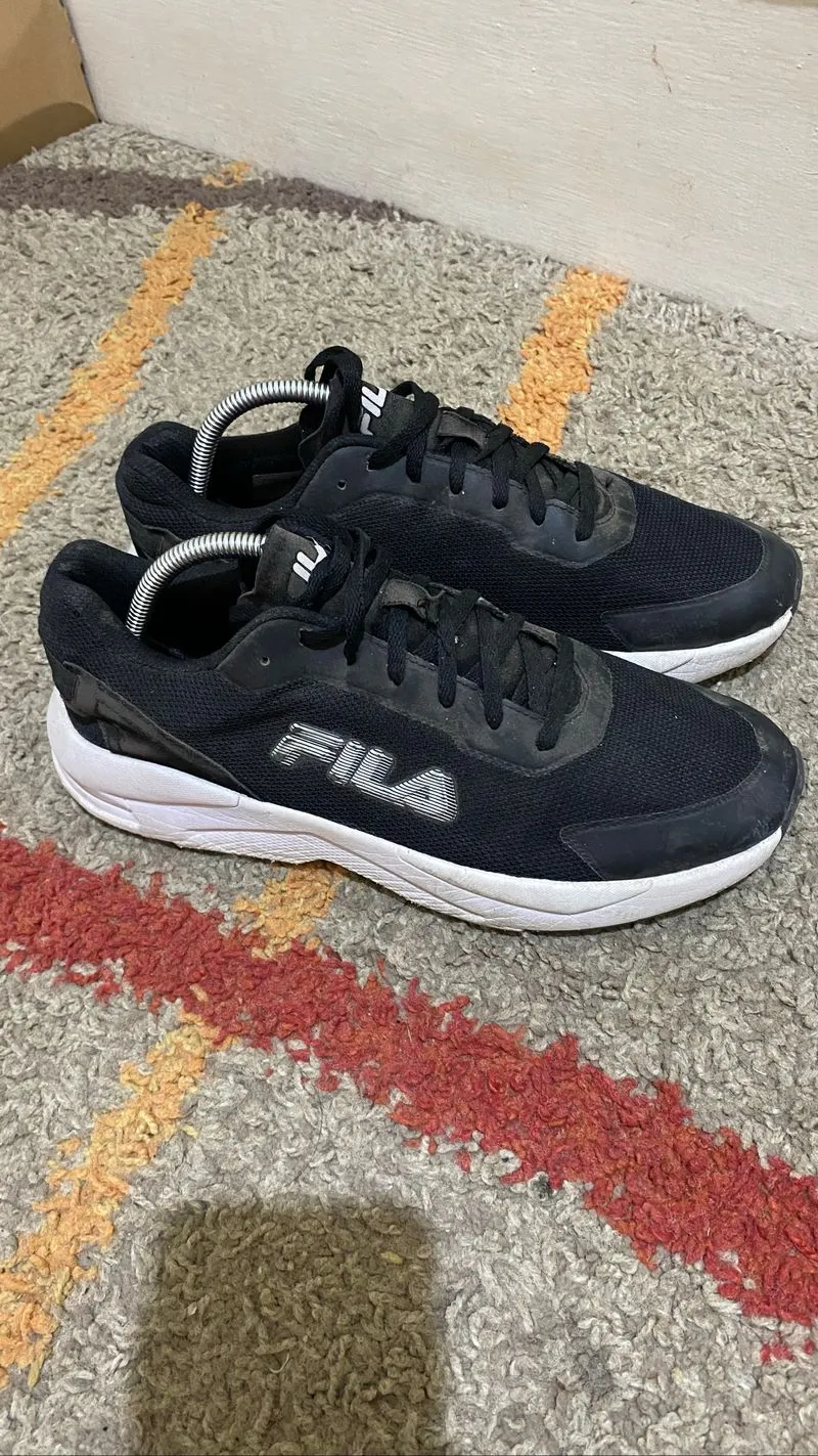 Sepatu Lari FILA photo 1