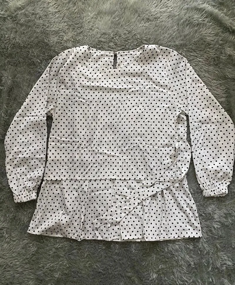Blouse Polkadot Hitam Putih  photo 1