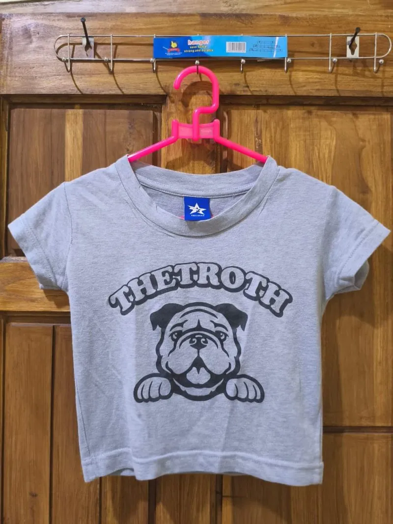 crop top thetroth photo 1