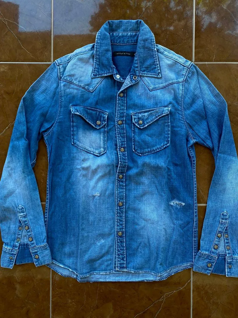 Gostar de fuga distressed denim shirt photo 1