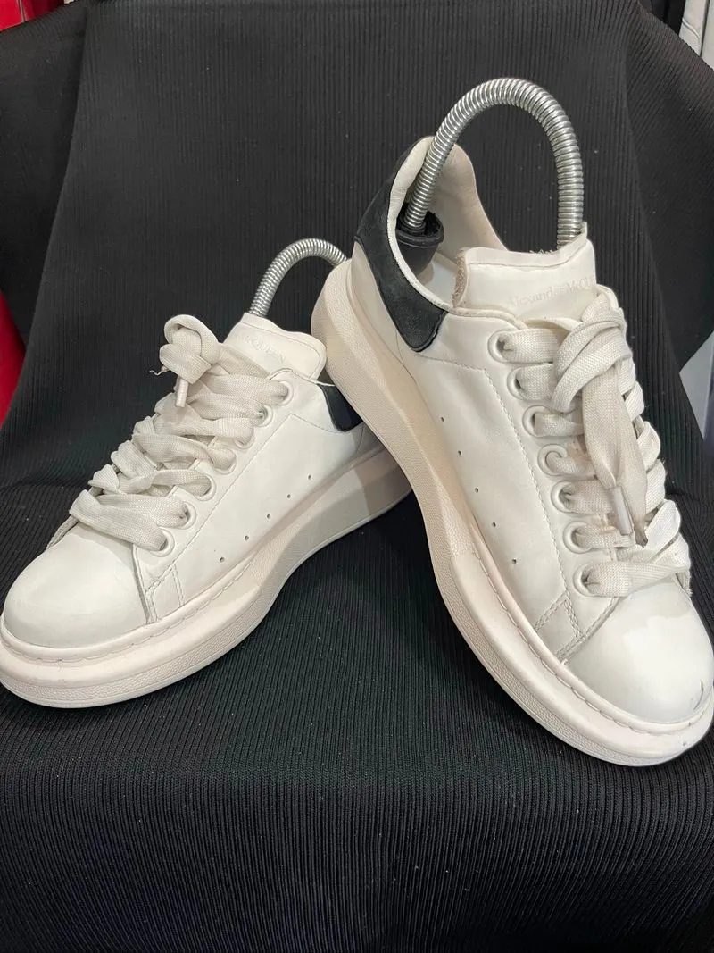Alexander Mcqueen Oversized  photo 1