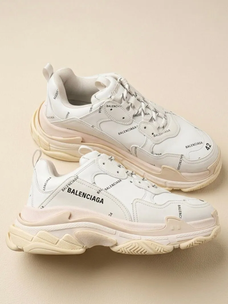 Balenciaga Triple S Logo White Cream photo 1