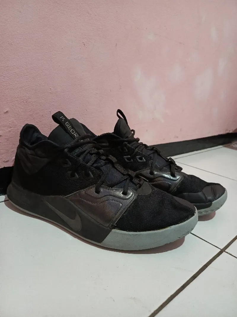 Nike PG 3 EP Iridescent White Version photo 1