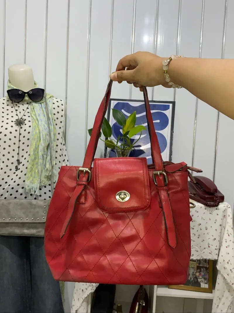 red leather vintage shoulderbag photo 1