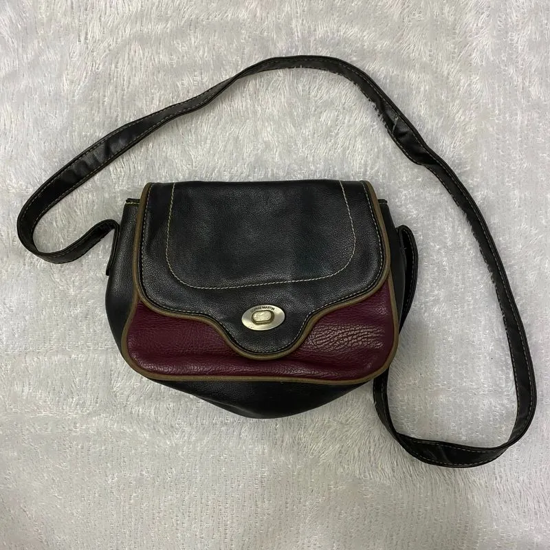 sophie martin black and maroon vintage crossbody bag photo 1
