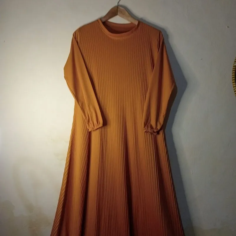 [PRELOVED] GAMIS PLISKET AA photo 1