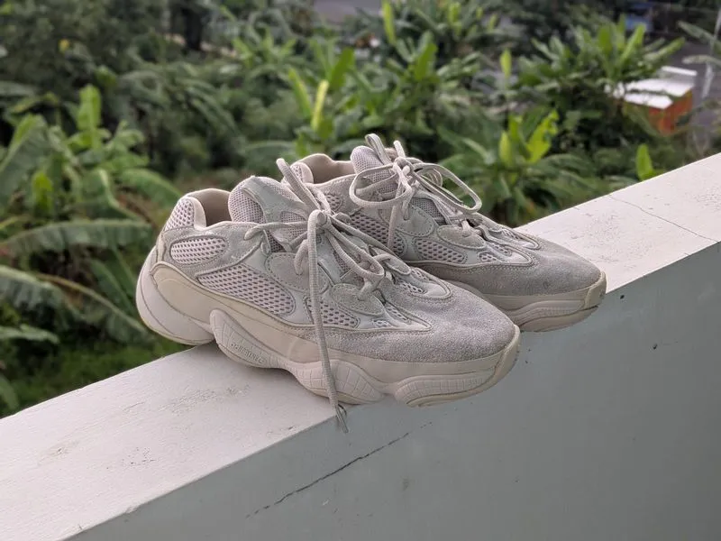 Adidas Yeezy 500 photo 1