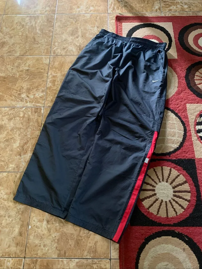 NIKE TRACKPANTS Y2K CELANA PARASUT SPORT STYLE photo 1