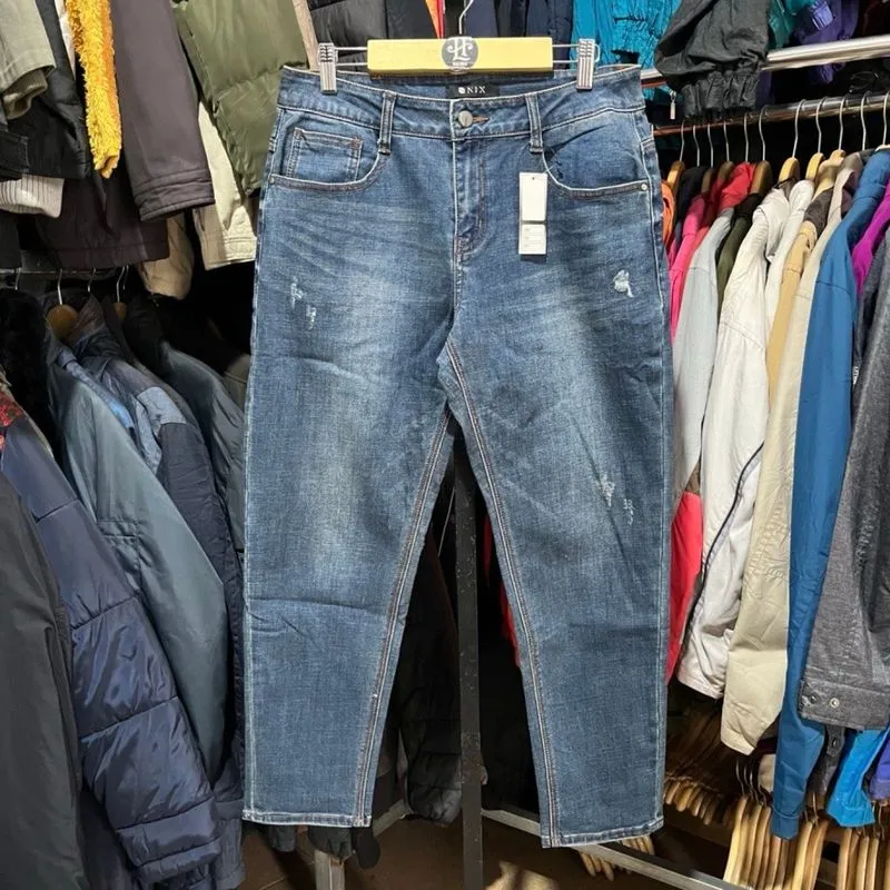 (Size 30/31) NIX Jeans Crop Boyfriend Fit – Medium Blue Wash photo 1