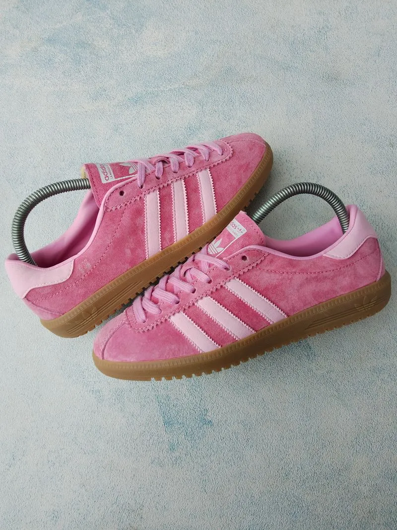 Adidas Casual Sneakers Wanita pink photo 1