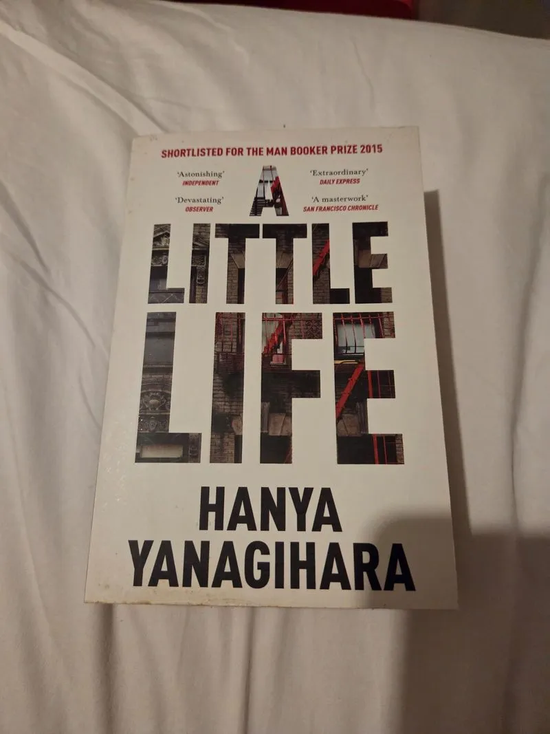Novel A Little Life Hanya Yanagihara photo 1