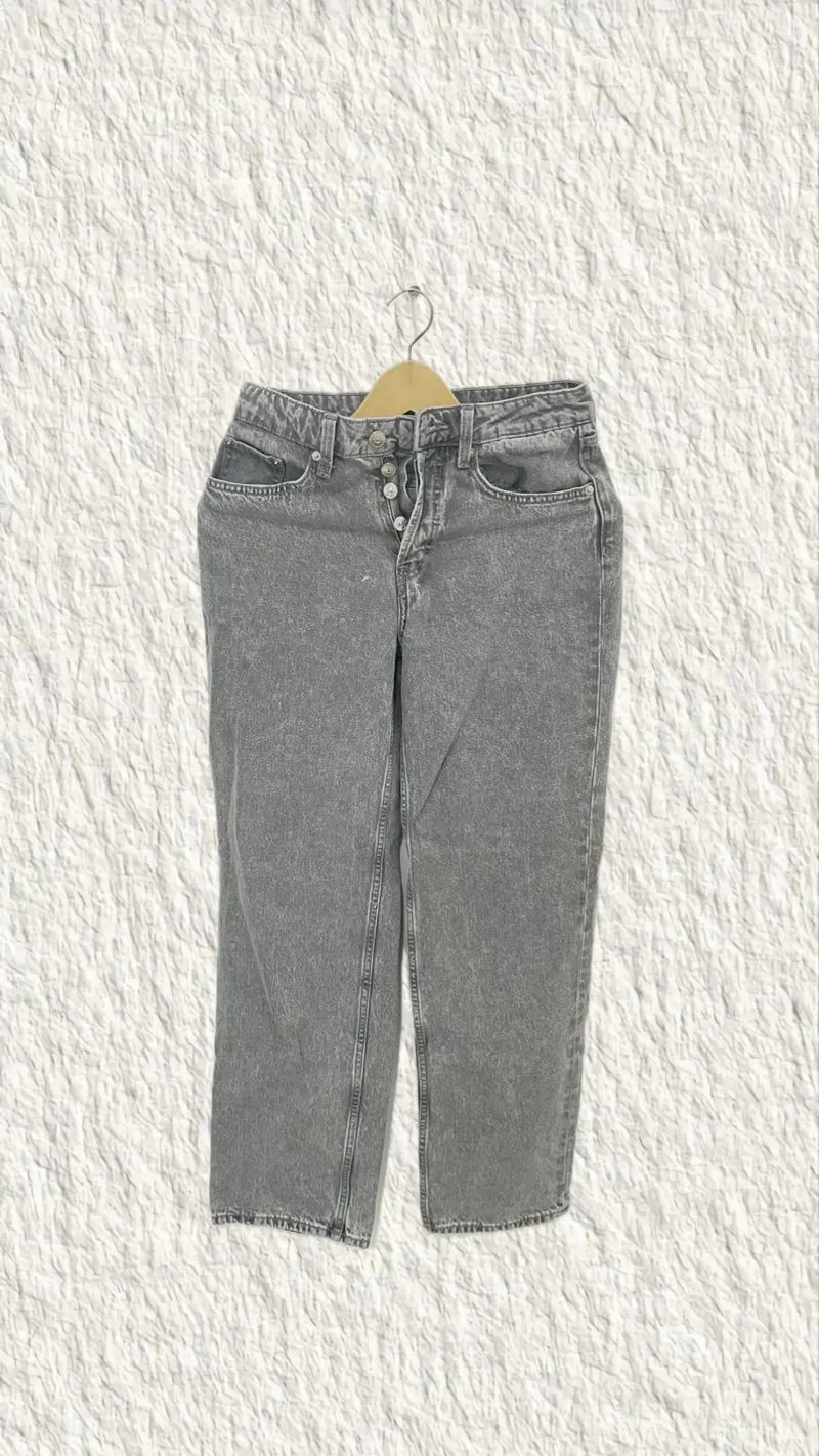 H&M Indie Casual Boyfriend jeans Wanita gray photo 1