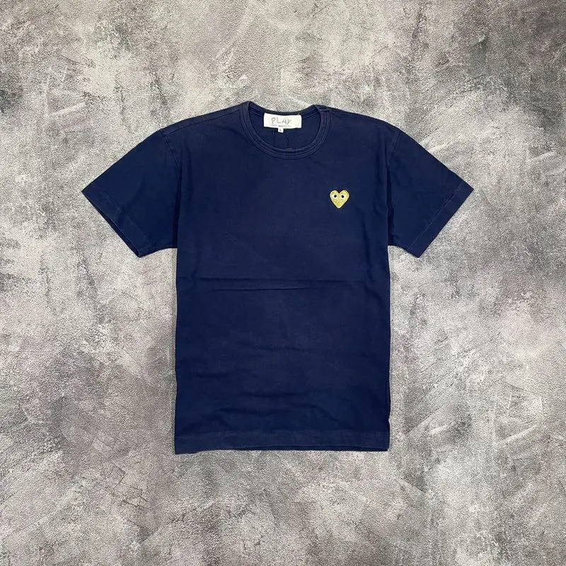 PLAY COMME des GARCONS T-shirt  photo 1