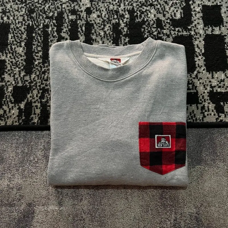 Ben Davis Pocket Logo Sweatshirt photo 1