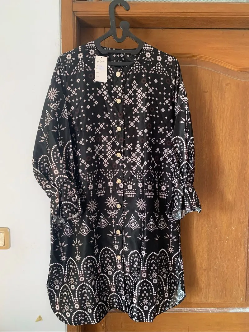 blouse hitam motif bunga new photo 1