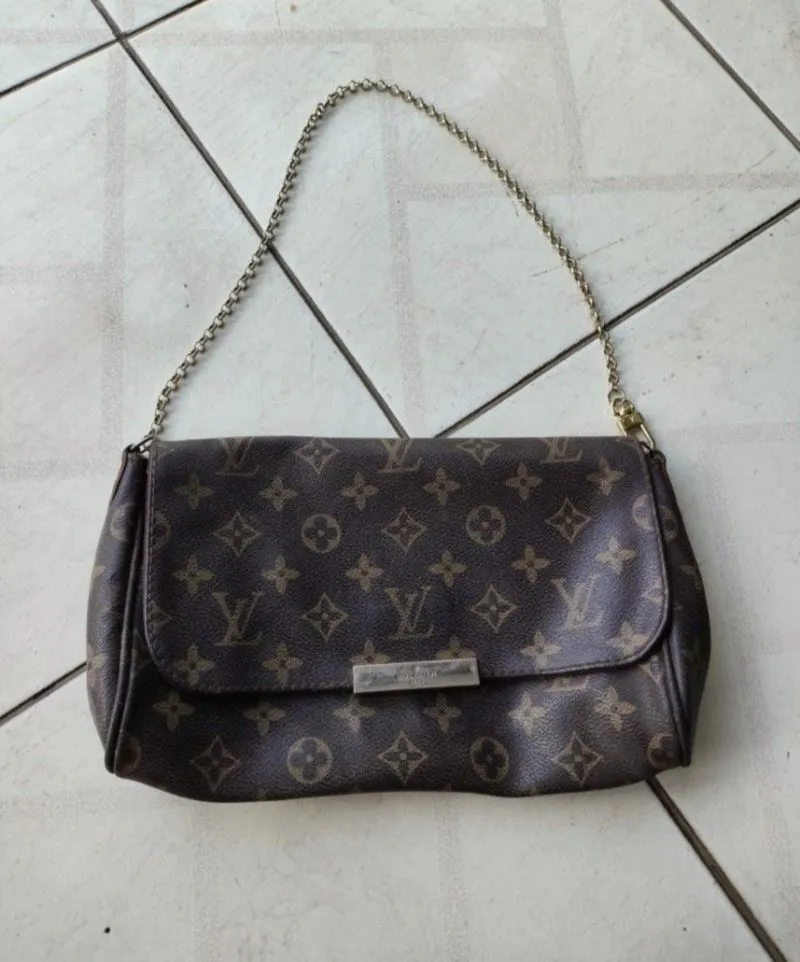 Louis Vuitton photo 1