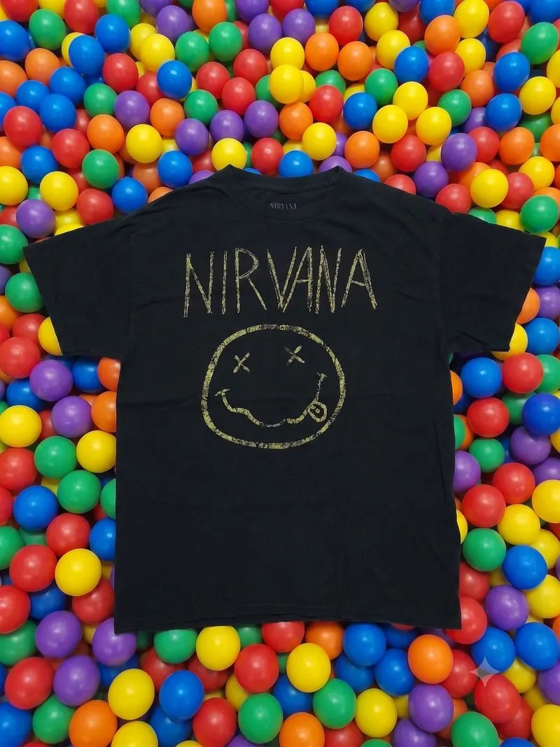 Nirvana Iconic Smile Tee photo 1