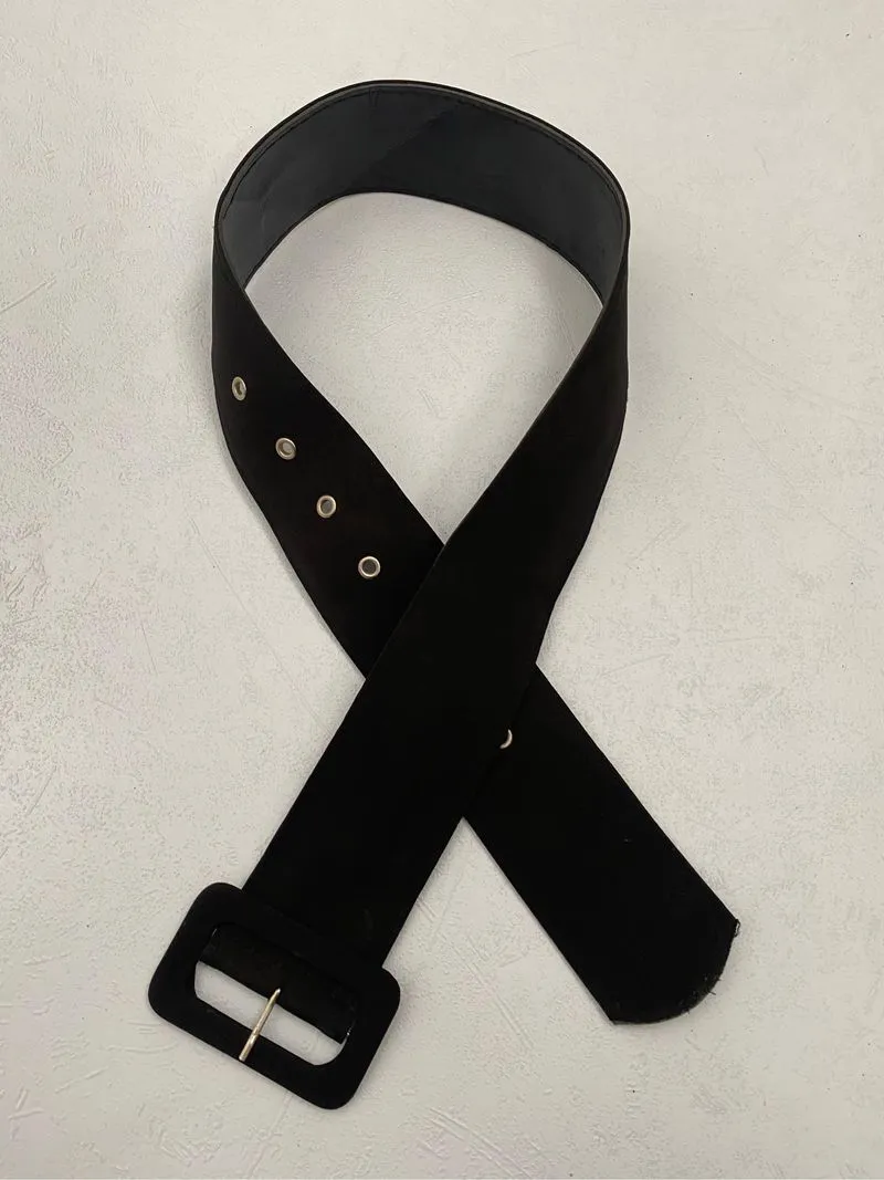 The velvet matte belt photo 1