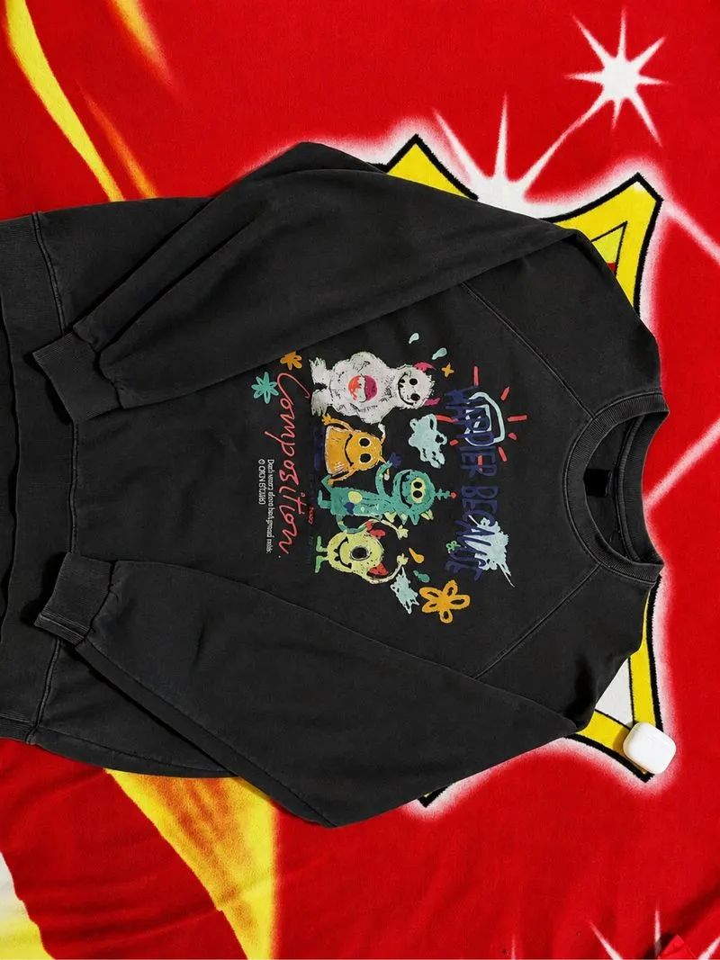 crewneck monster photo 1