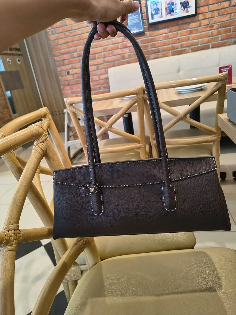 Anonymous bag photo 1