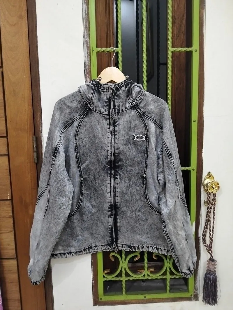 denim jacket critic-wear  photo 1