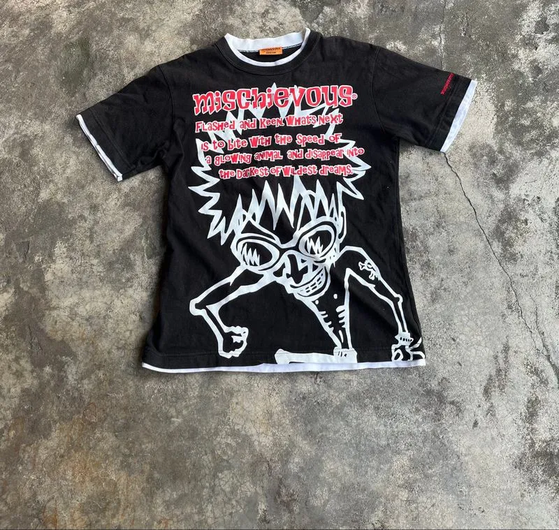 misChievous Skunk T-Shirt Y2k Style photo 1
