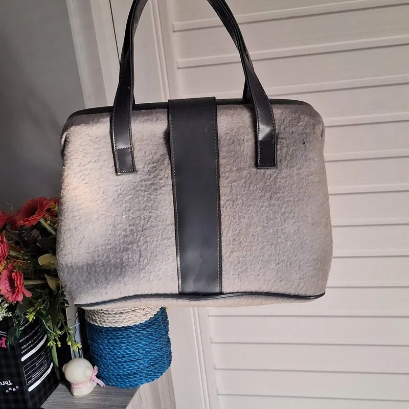 Vintage Faux Fur Handbag Cream Black Old Money Quiet Luxury  photo 1