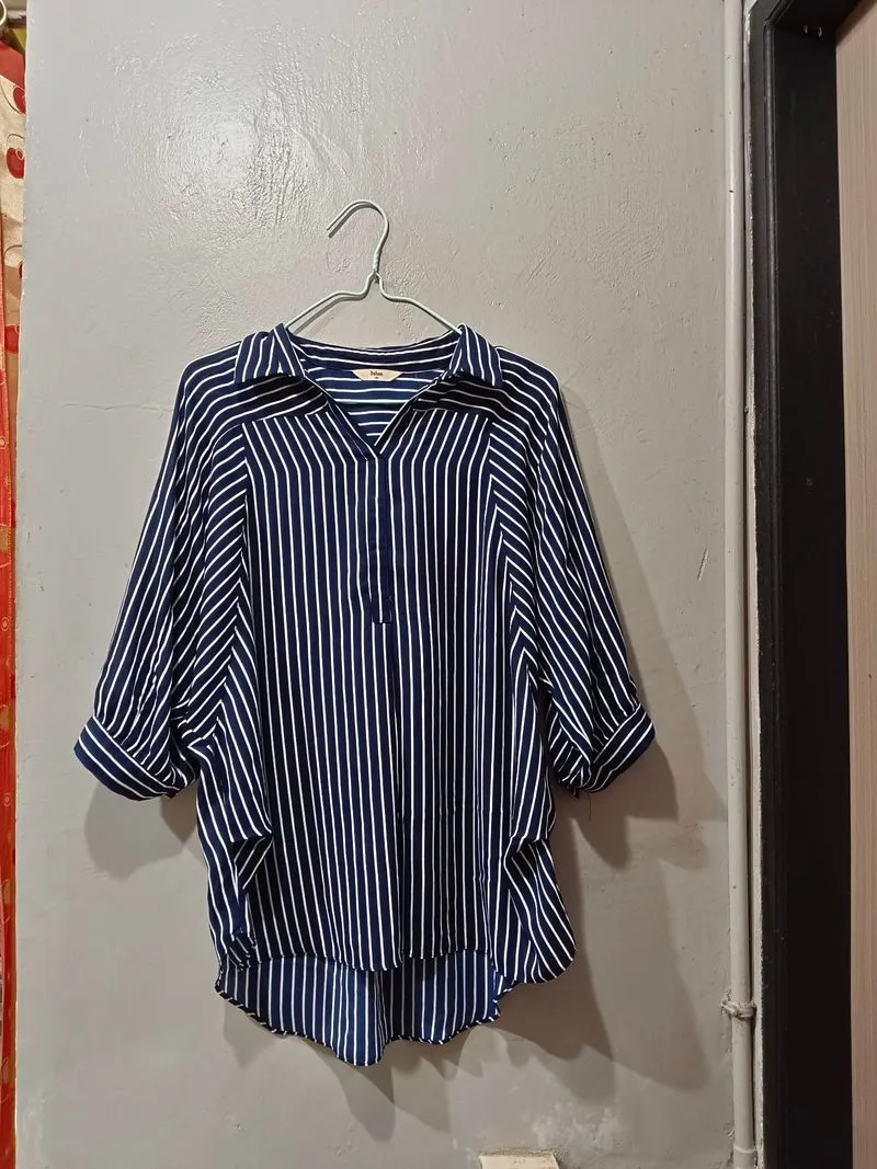 Blouse Atasan Vneck Garis Navy photo 1