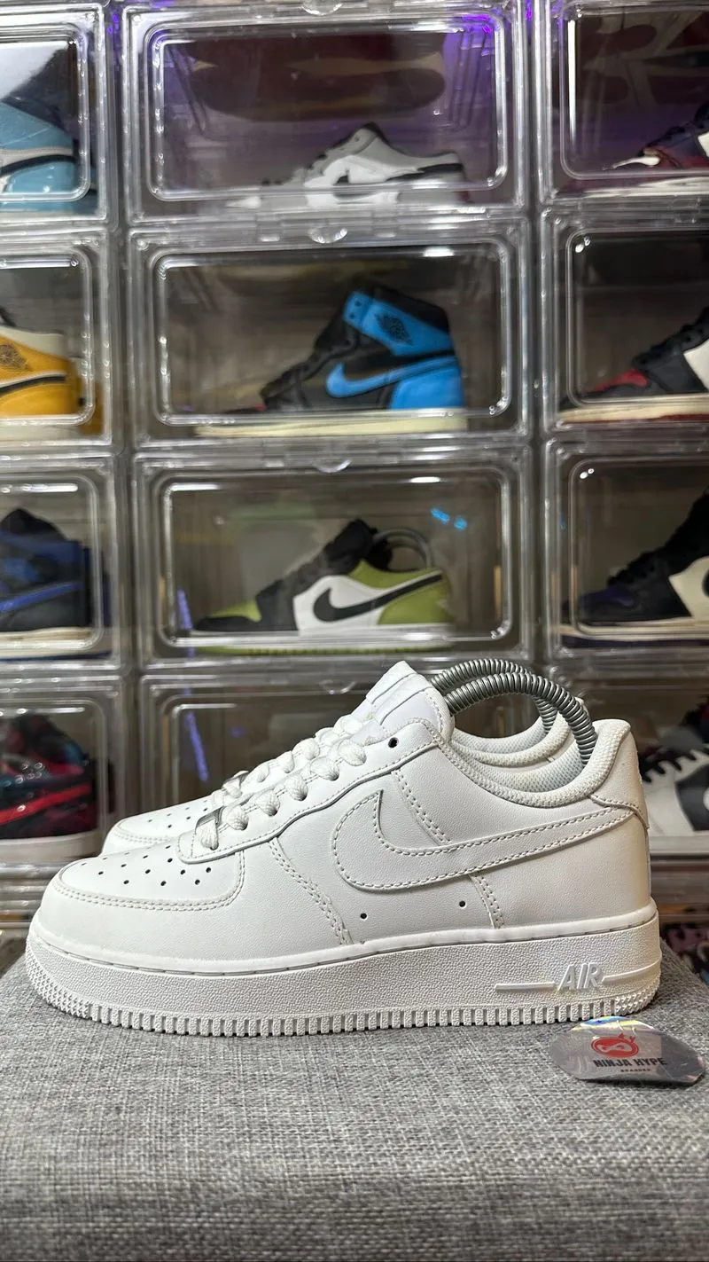 AIR FORCE 1 LOW TRIPLE WHITE , AIR FORCE 1 WHITE , AF 1 , SN photo 1