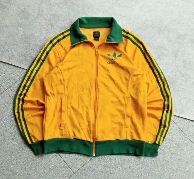 Tracktop Adidas Australia photo 1