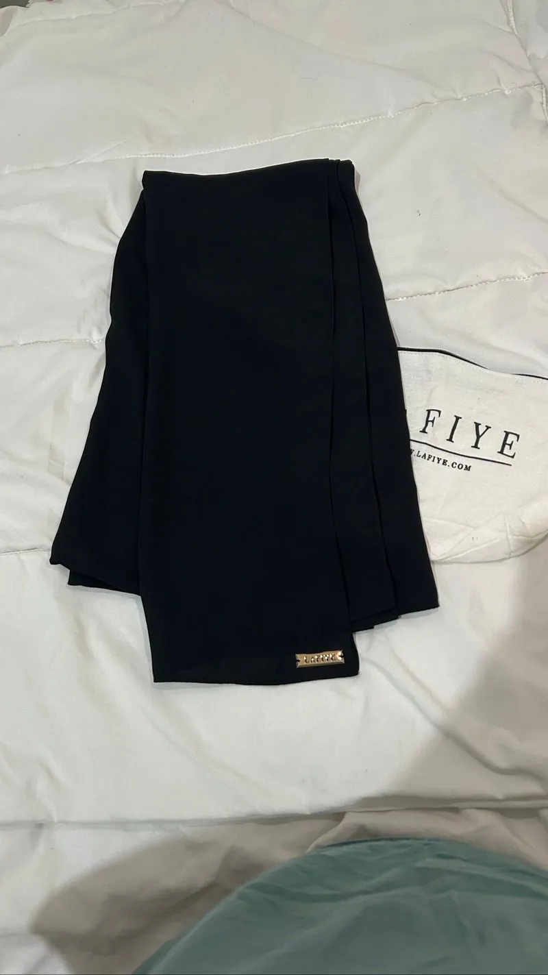 Lafiye - Gia Scarf Chastise photo 1