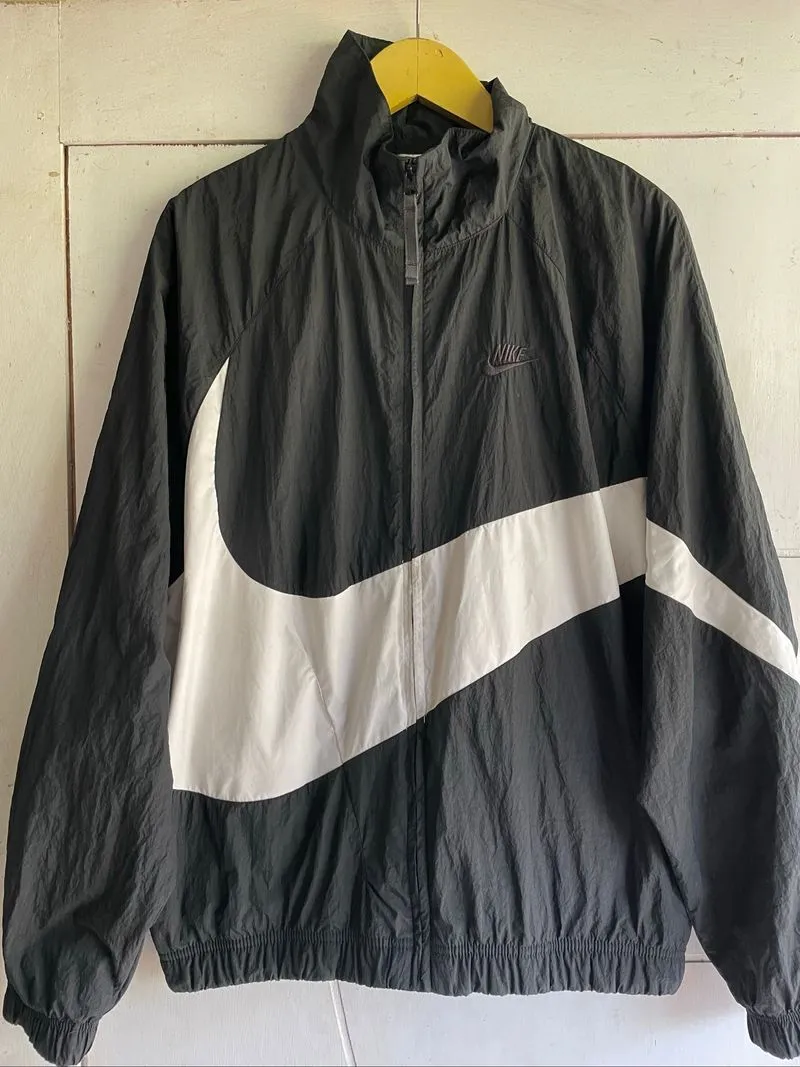 WB Nike Big Swoosh photo 1