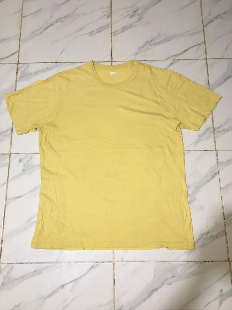 Tshirt Uniqlo photo 1